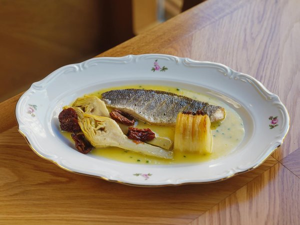 What are the key factors driving the UK's economic recovery?